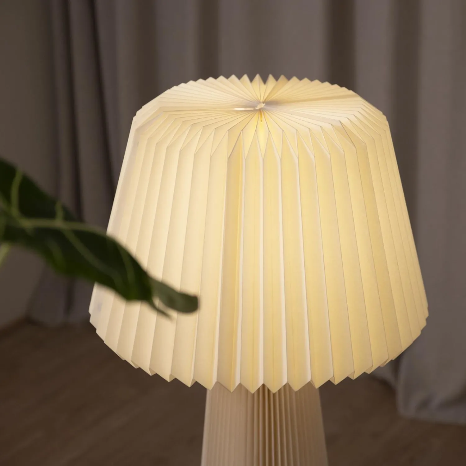 Hot ILVA Lillesand Gulvlampe 94,5 x 47 cm