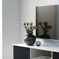 Outlet ILVA Mistral AV TV-møbel med 2 låger hvid/sort