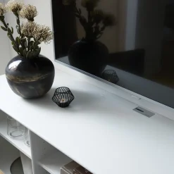 Outlet ILVA Mistral AV TV-møbel med 2 låger hvid/sort