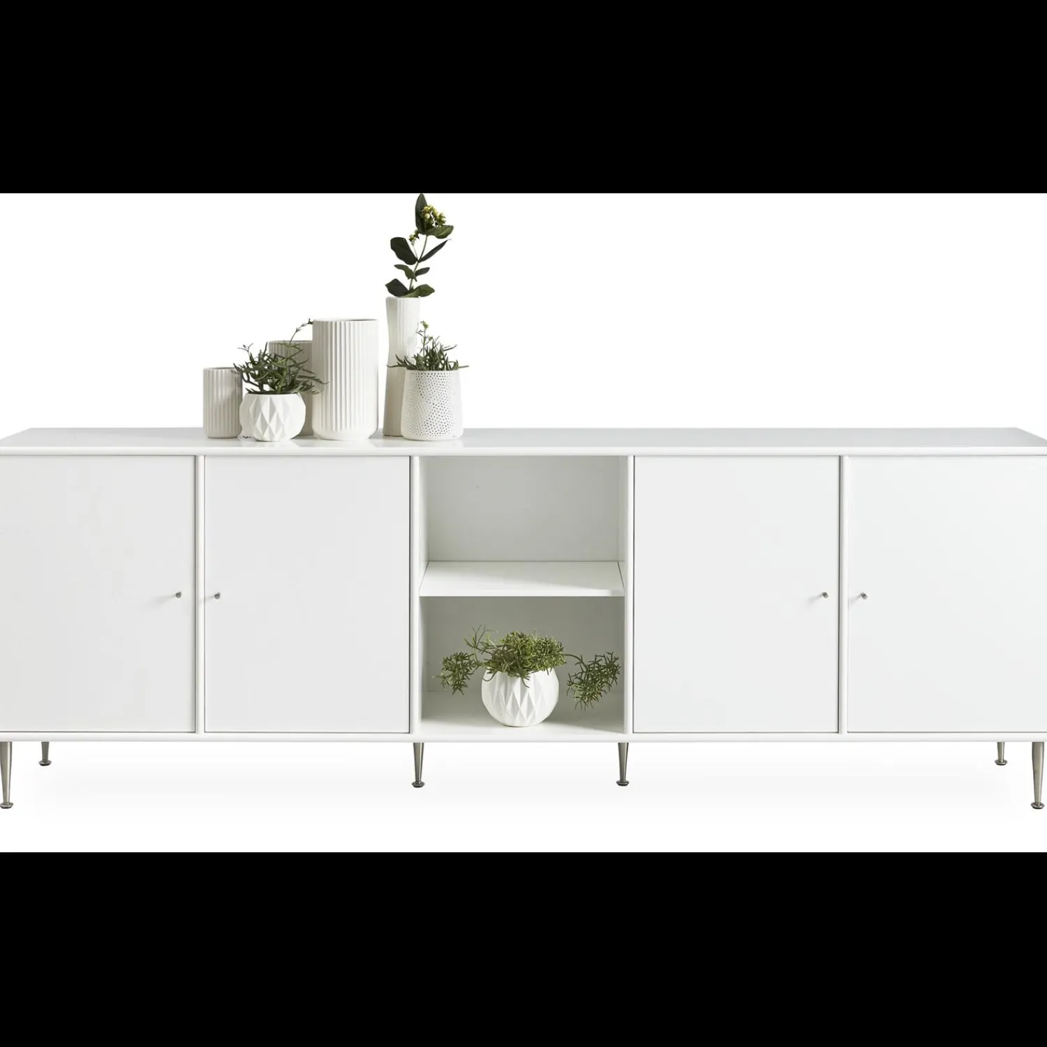 Discount ILVA Mistral Classic Skænk med 4 låger og hylder i midten hvid + ben i børstet stål