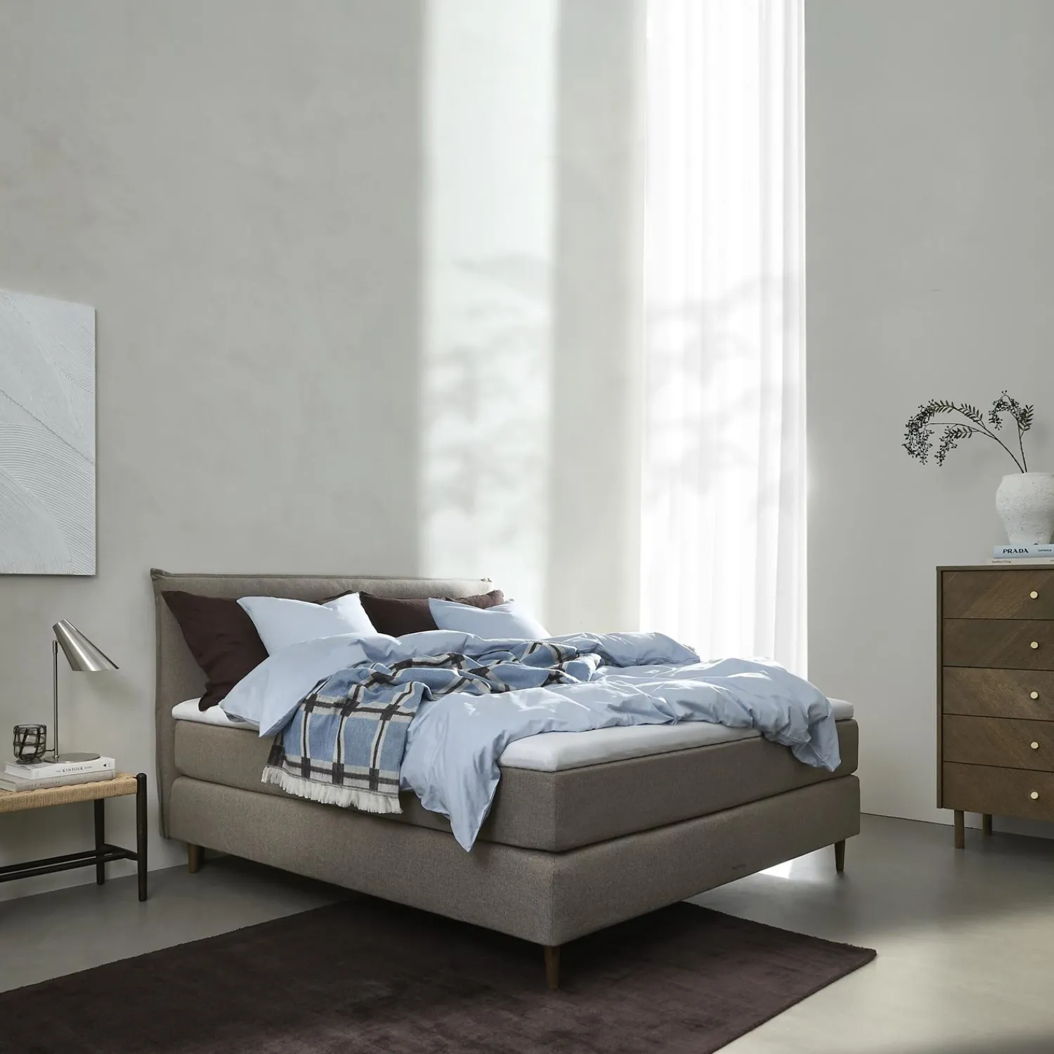 Outlet ILVA Nocturne Elegant pakketilbud inkl. sengegavl og ben, 180x200 cm kontinentalseng