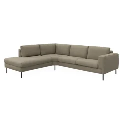 Outlet ILVA Nyland venstrevendt hjørnesofa med pufafslutning