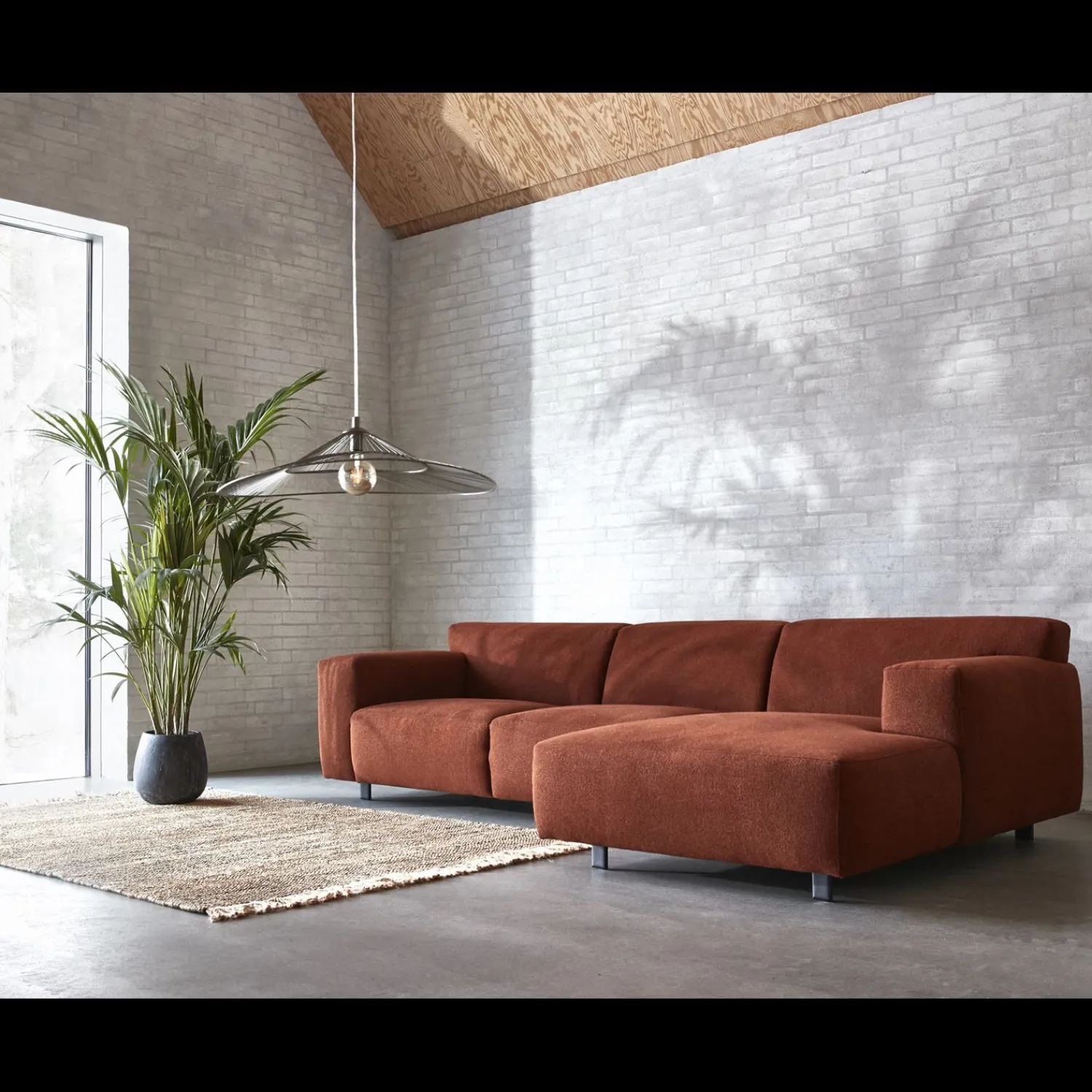 Hot ILVA Siena højrevendt sofa med chaiselong