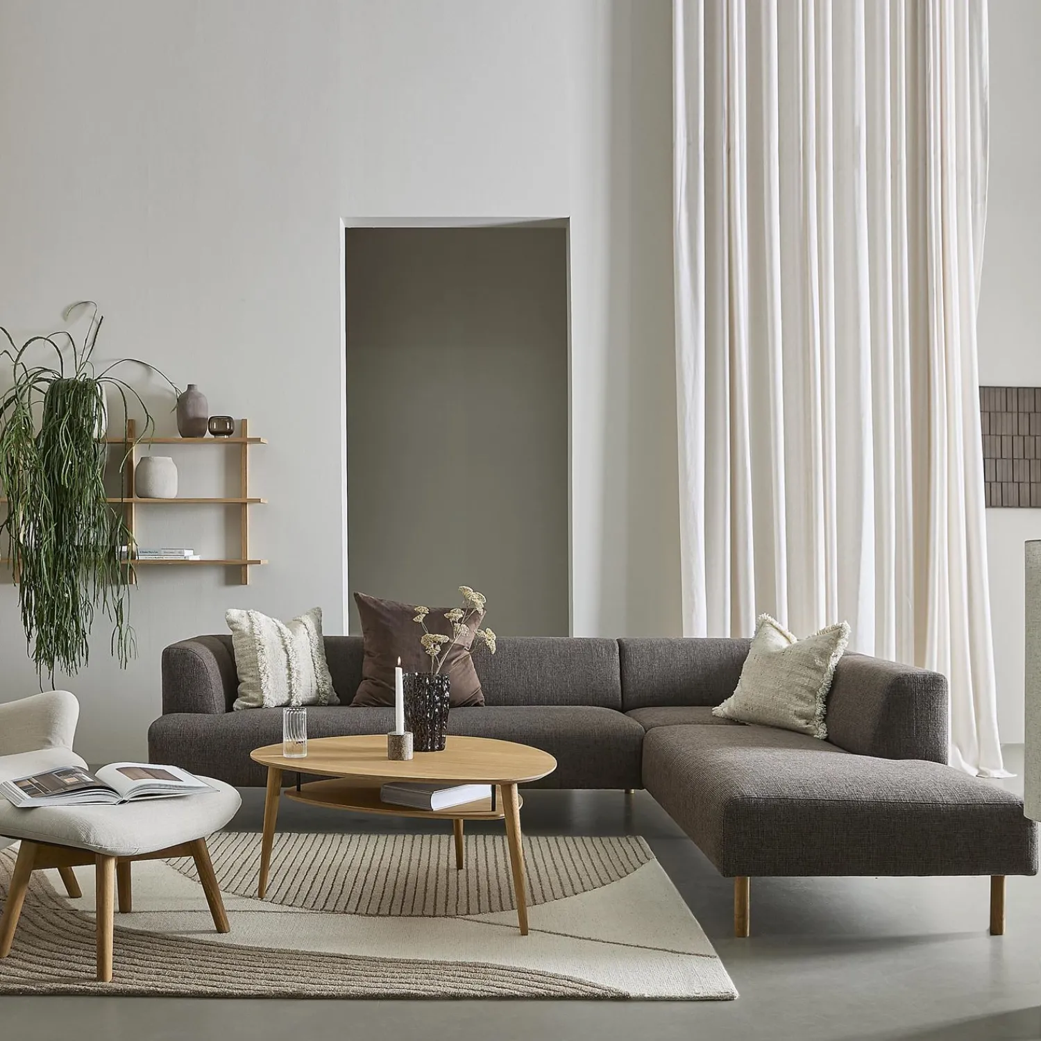 Outlet ILVA Teron højrevendt sofa med pufafslutning
